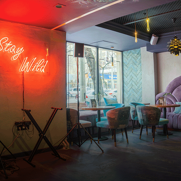 От Африки до Гавайев: необычная кухня в Chad Cafe — Новое место на The Village Казахстан